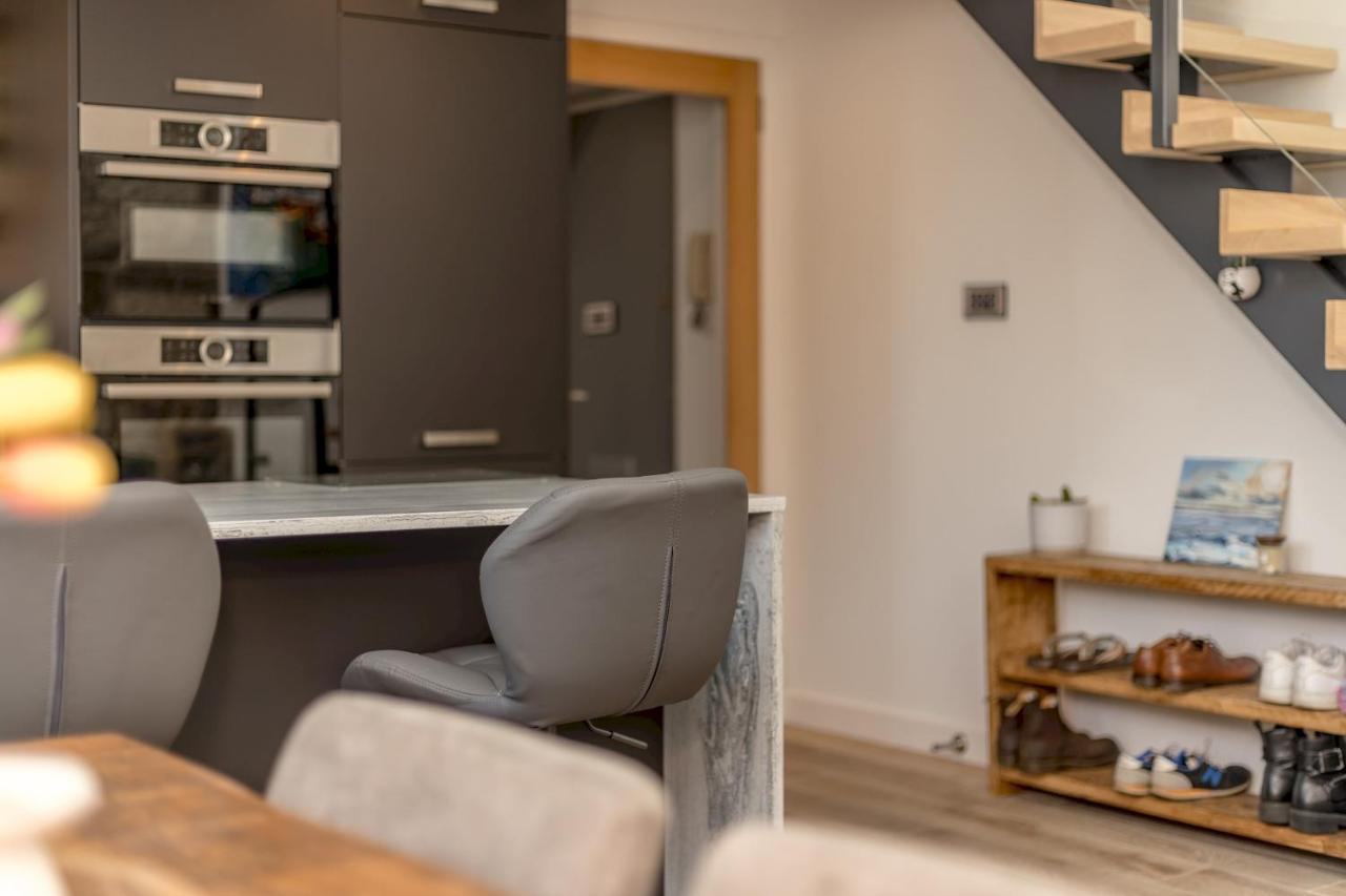 Pass The Keys Stunning 3 Bed Loft Style Apt With Free Parking Édimbourg Extérieur photo