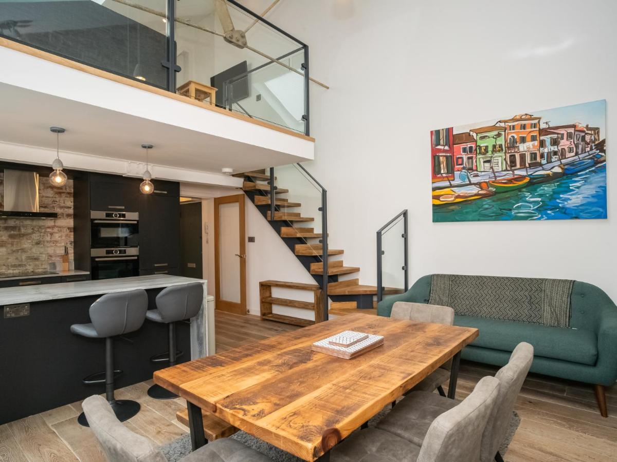 Pass The Keys Stunning 3 Bed Loft Style Apt With Free Parking Édimbourg Extérieur photo