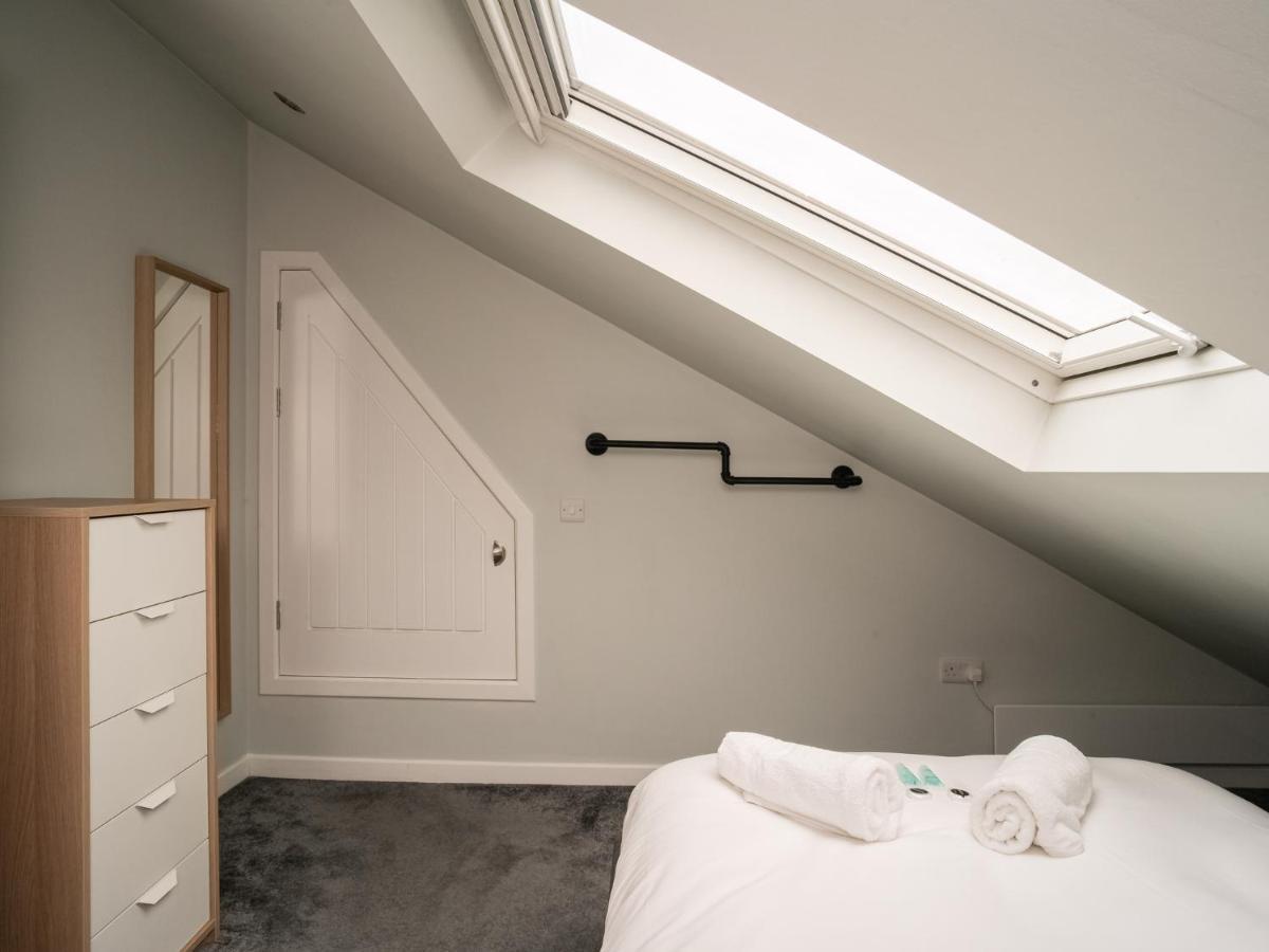 Pass The Keys Stunning 3 Bed Loft Style Apt With Free Parking Édimbourg Extérieur photo