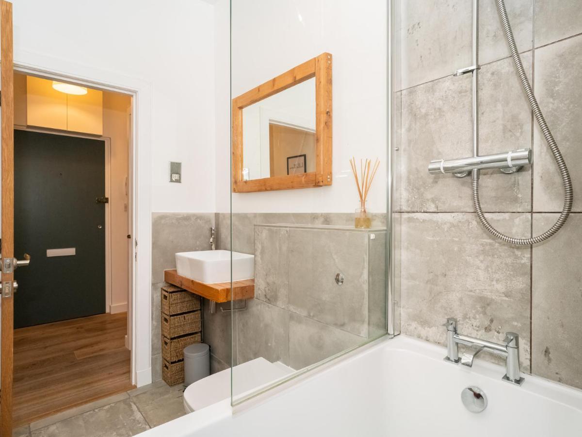 Pass The Keys Stunning 3 Bed Loft Style Apt With Free Parking Édimbourg Extérieur photo